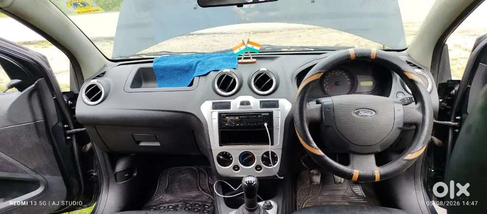 Ford Figo Titatinium 2010