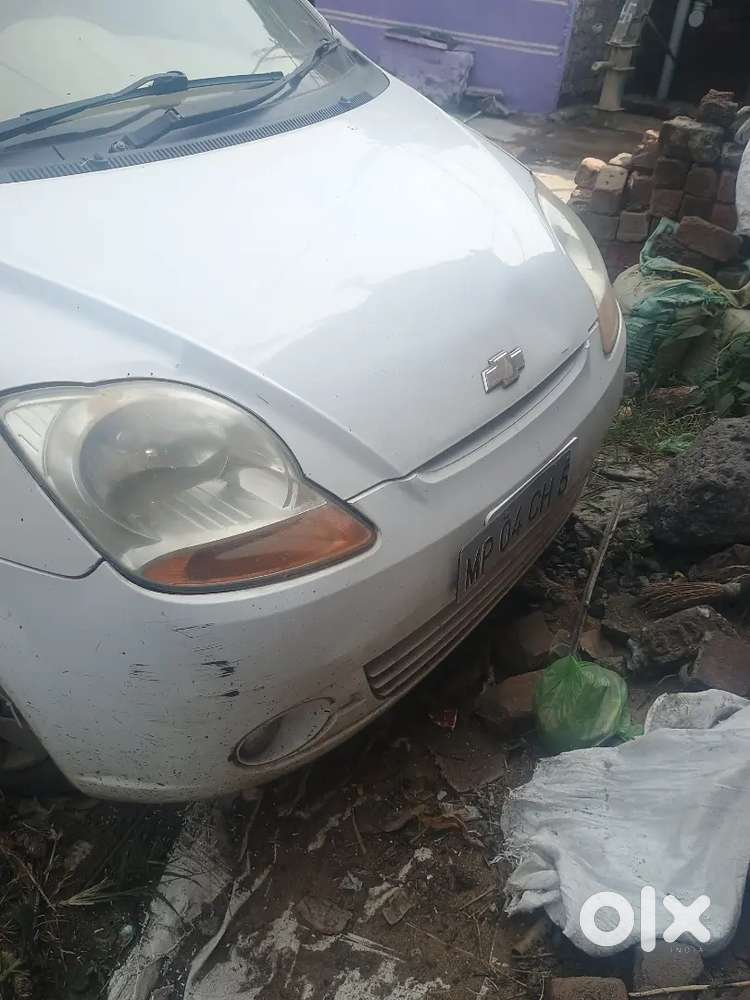 Gadi Ko Tyre Naye Hain Gadi Mein Kuchh Kharabi Nahin Hai