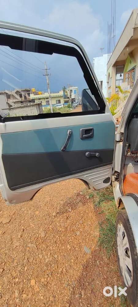 Maruti Suzuki Omni 2013