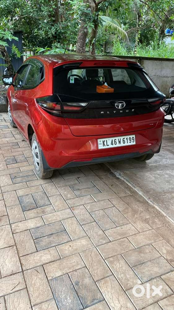 Tata Altoz Petrol 2021