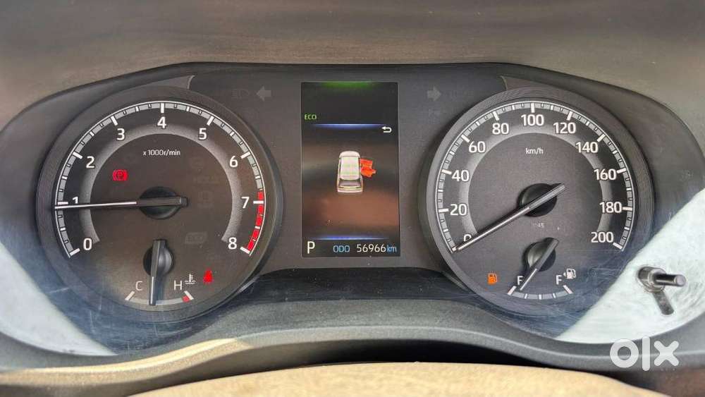 Toyota Innova Hycross, 2023, Petrol