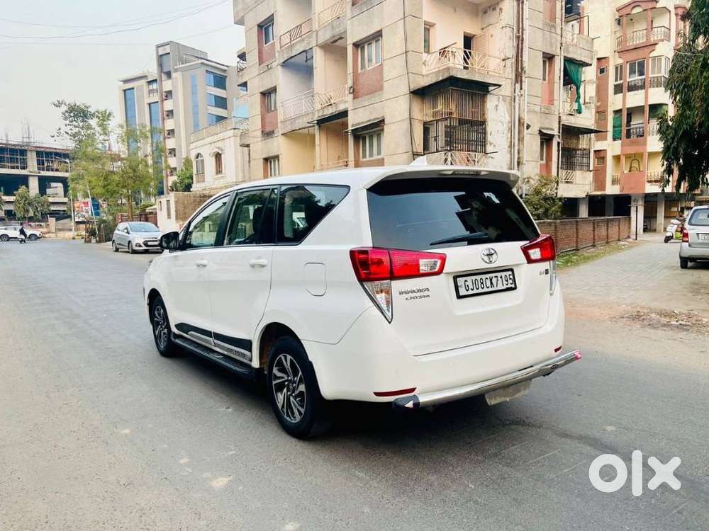 Toyota Innova Crysta 2.4 G Plus Mt 8 Str, 2022, Diesel