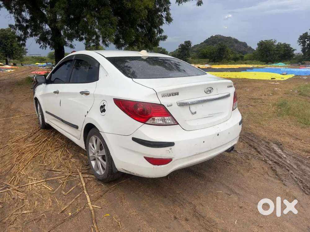 Hyundai Verna Topend Good