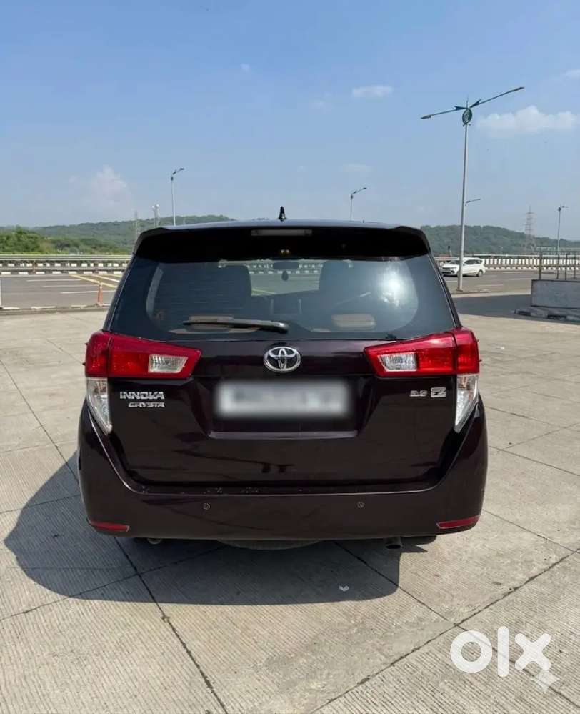 Toyota Innova Crysta 2016 Diesel Well Maintained