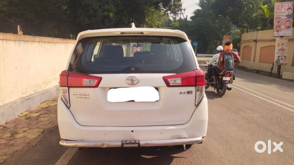 Toyota Innova Crysta 2017