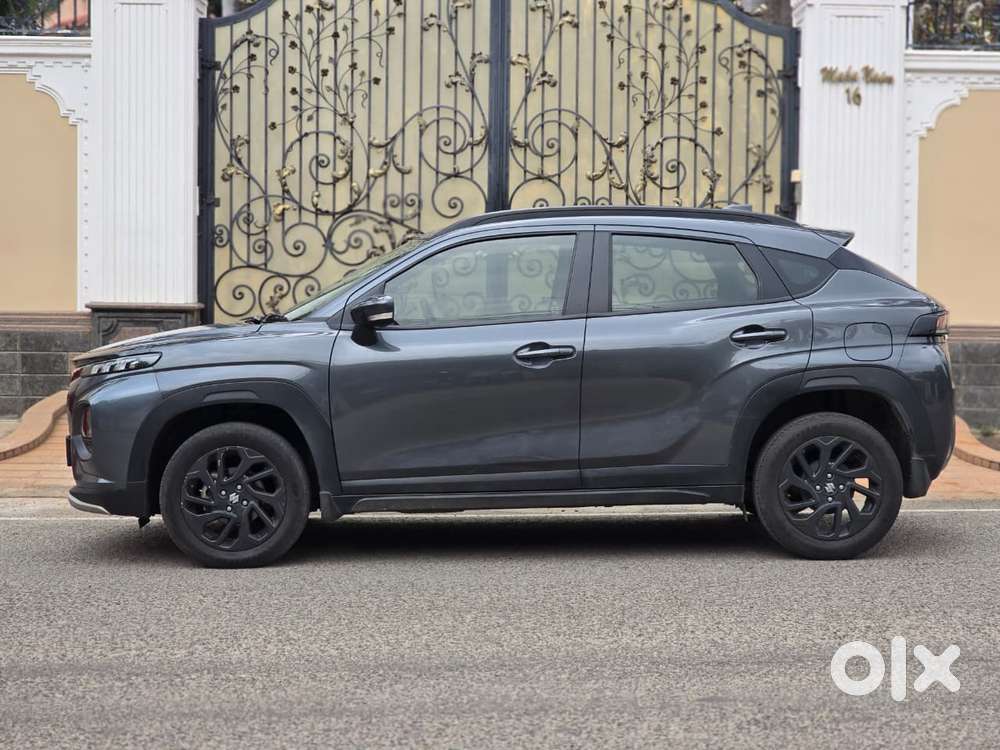 Maruti Suzuki Fronx Delta Plus 1.2l Mt, 2023, Petrol