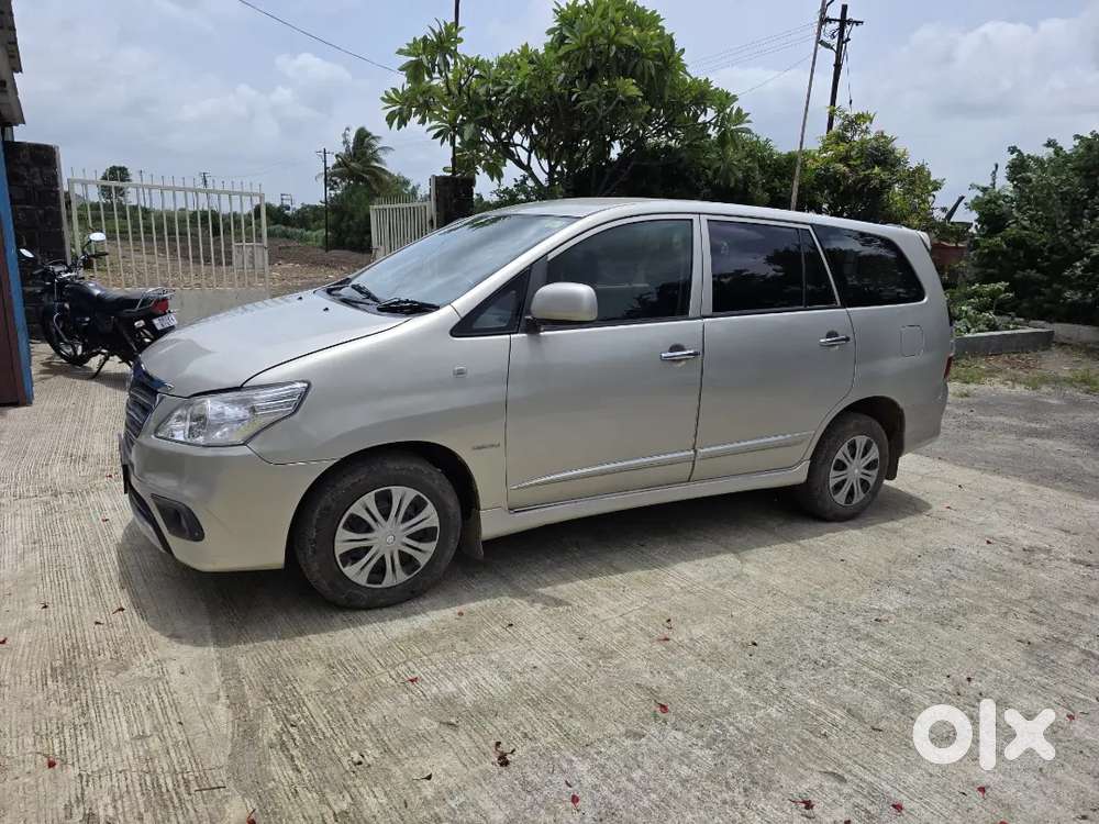 Toyota Innova 2.5 Gx 2015