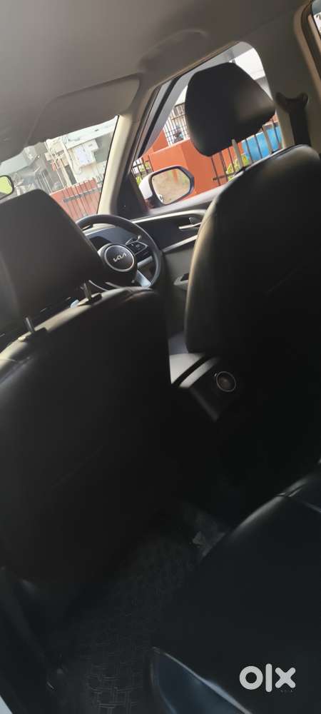 Kia Carens 1.4 Premium 7 Str, 2022, Petrol