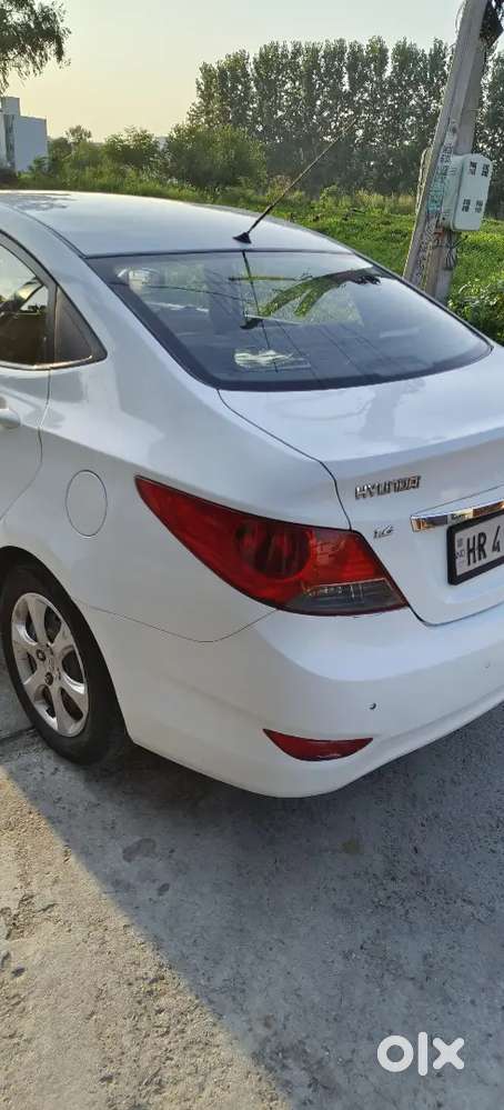 Hyundai Fluidic Verna 2012