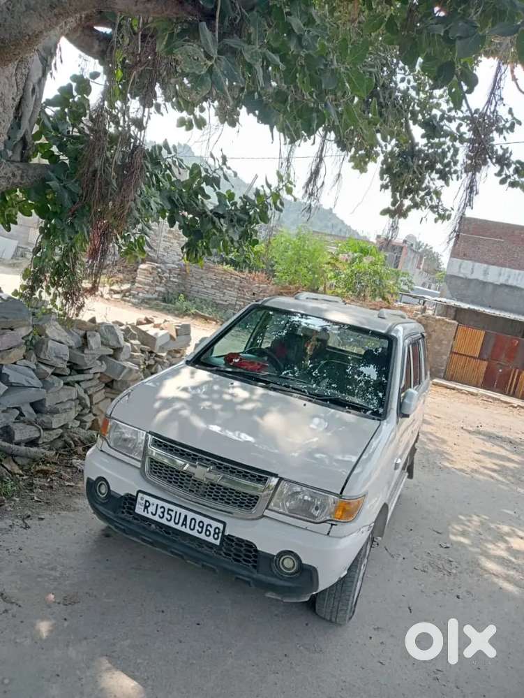 Chevrolet Tavera 2015