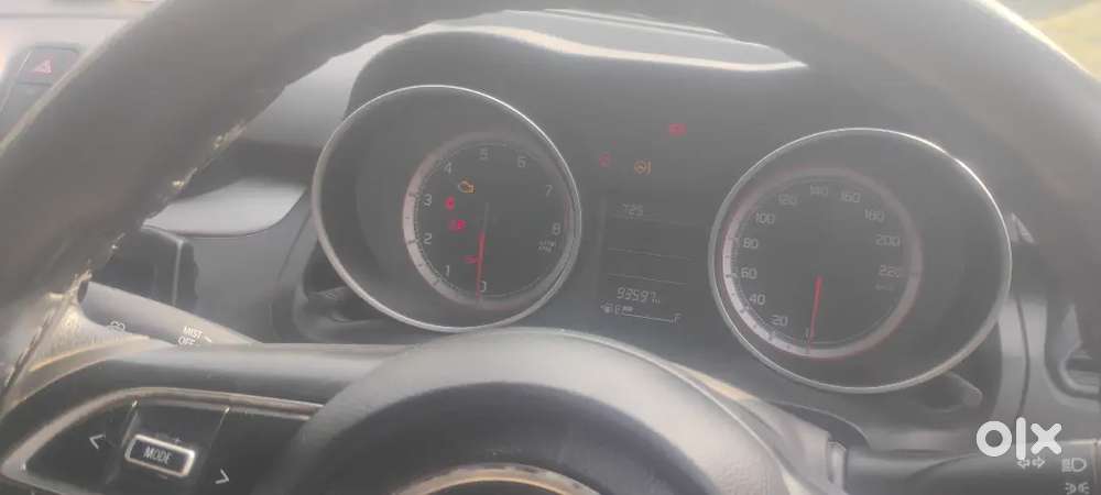 Maruti Suzuki Swift 2022 Petrol 93500 Km Driven