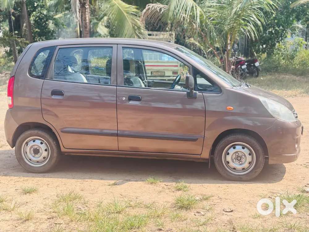 Maruti Suzuki Zen Estilo 2010