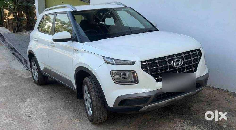 Hyundai Venue 2020 Petrol Good Condition