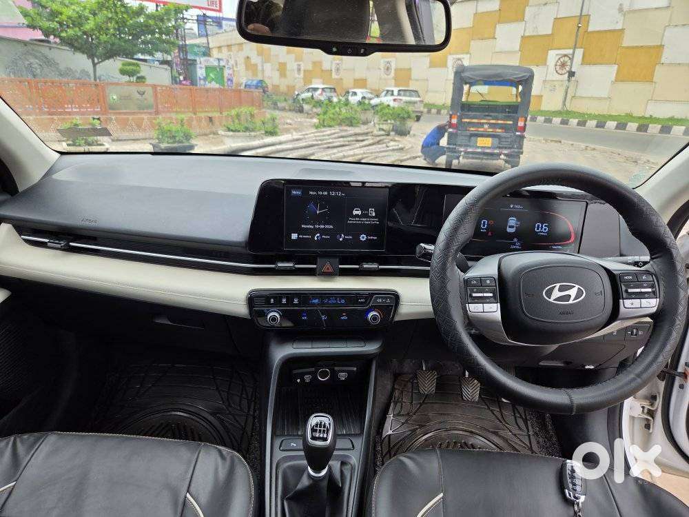 Hyundai Verna 1.5 Mpi Mt Sx (o), 2025, Petrol