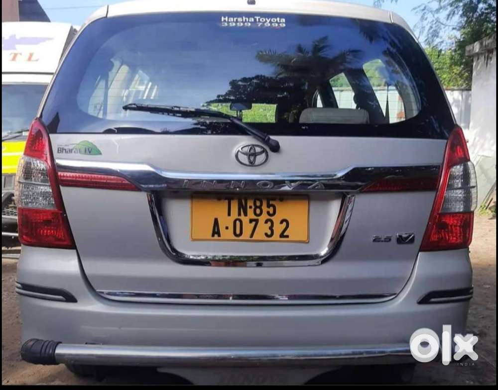 Toyota Innova 2014 Diesel 180000 Km Driven