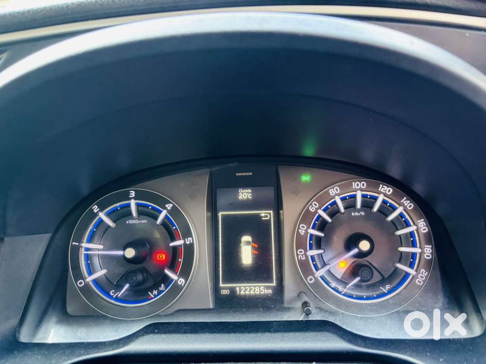 Toyota Innova Crysta