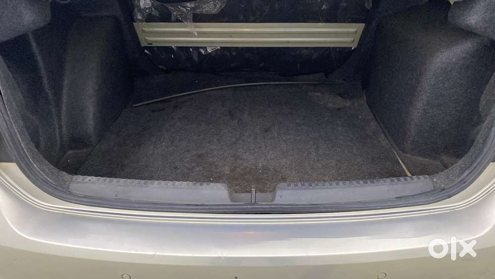 Volkswagen Vento Petrol Highline, 2012, Petrol