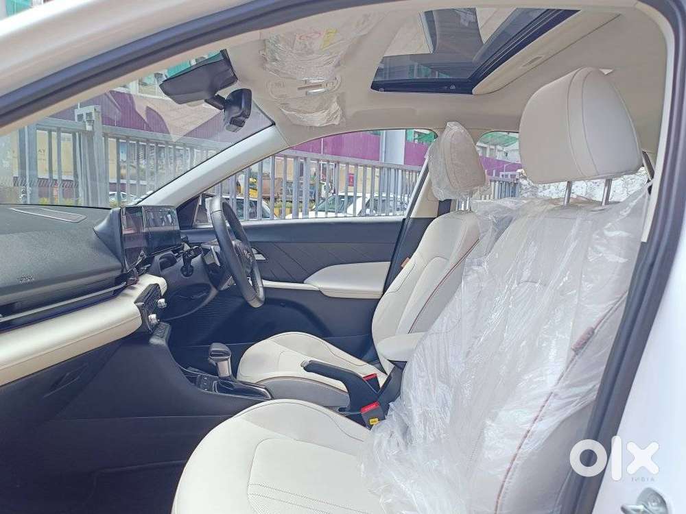 Hyundai Verna Sx 1.5 Petrol Ivt, 2025, Petrol