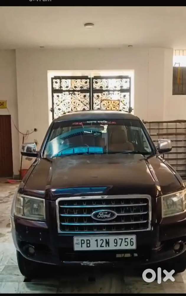 Ford Endeavour 2011 Diesel 90000 Km Driven