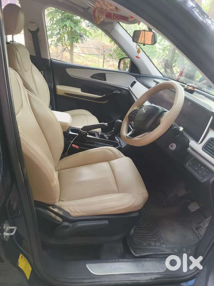 Mahindra Xuv700 2022 Petrol Good Condition