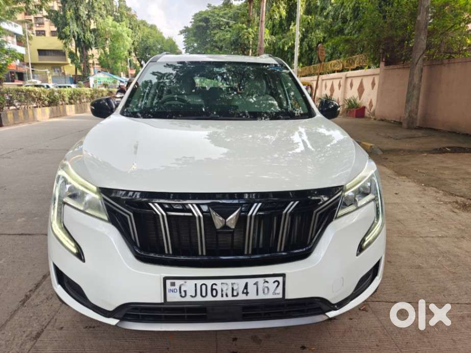 Mahindra Xuv700 2.2 Ax 5 Diesel At 7 Str, 2025, Diesel