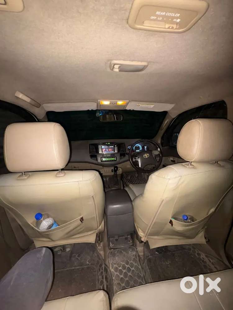 Toyota Fortuner 2013 Diesel 148196 Km Driven.