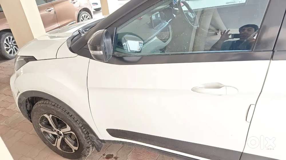 Tata Nexon 2023 Petrol 90000 Km Driven