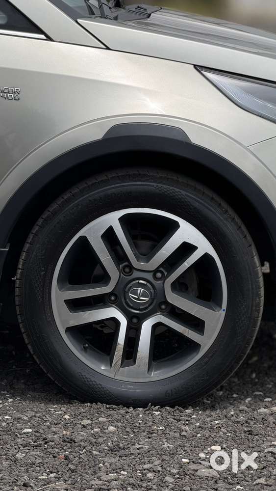 Tata Hexa 2.2 Xt 4x2 7 Str Dual Tone, 2017, Diesel