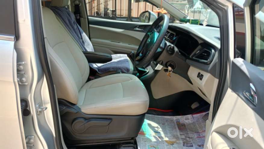 Mahindra Marazzo M8, 2020, Diesel