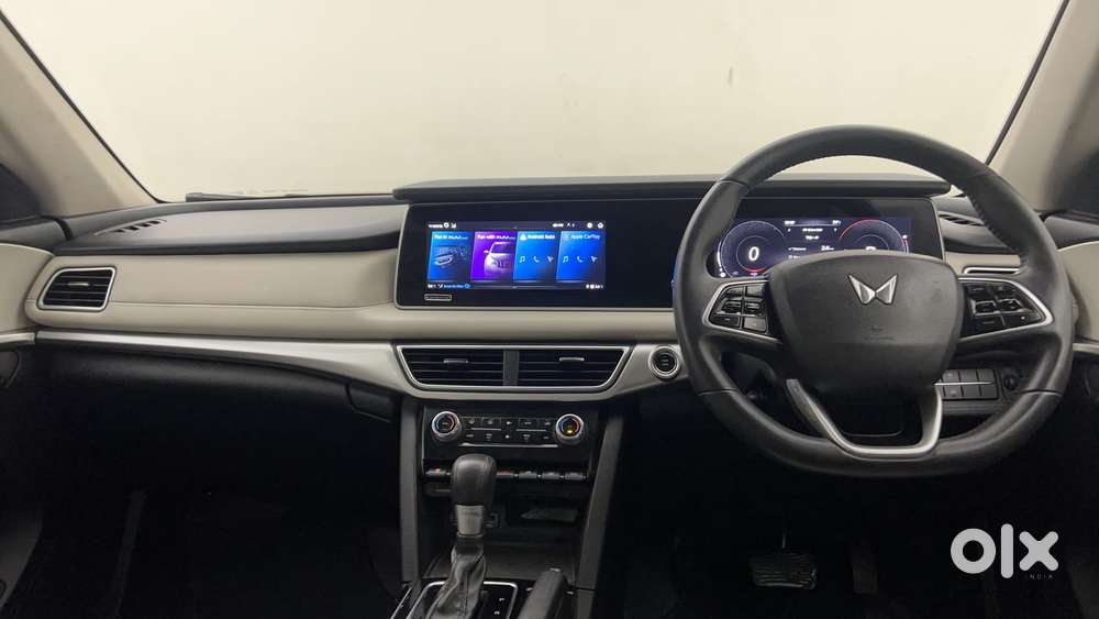 Mahindra Xuv700 2.2 Ax 7 Diesel At Str, 2023, Diesel