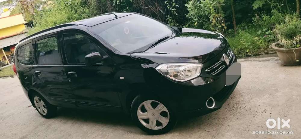Renault Lodgy 2015 Diesel Well Maintained