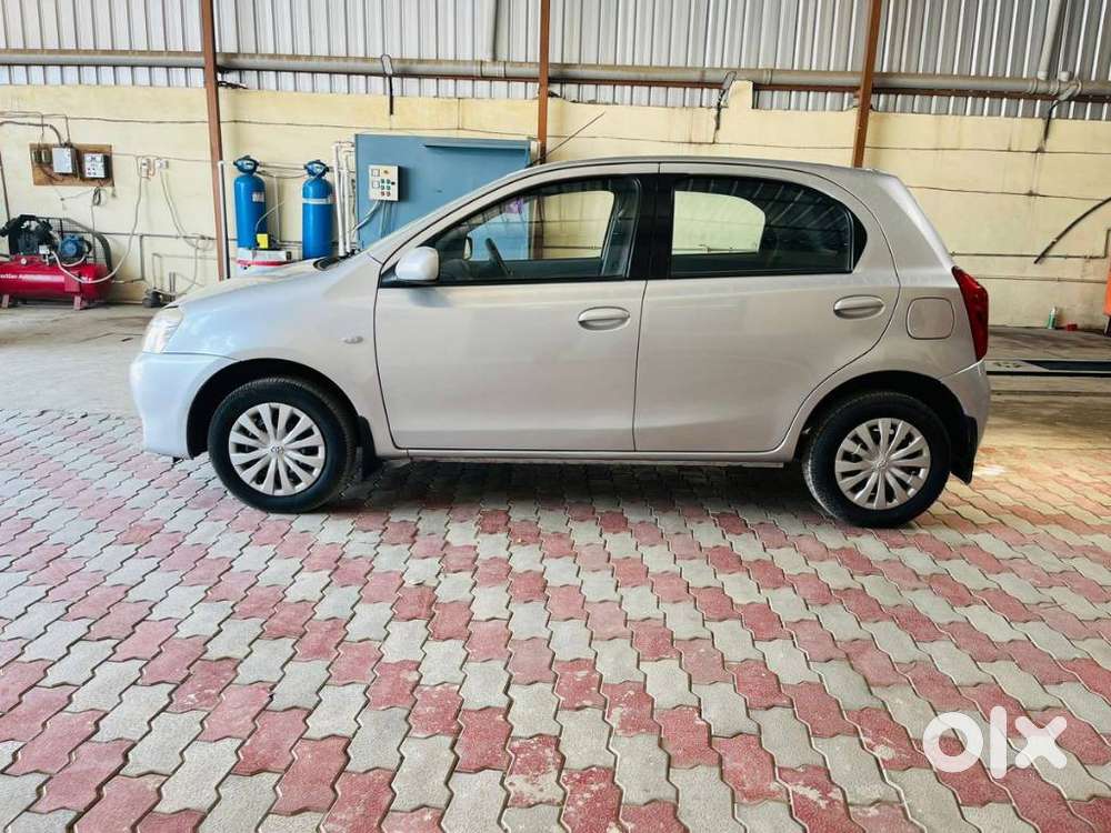 Toyota Etios, 2012, Petrol