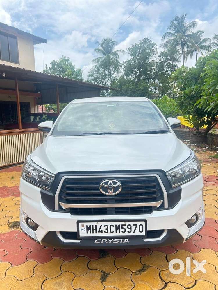 Toyota Innova Crysta 2025