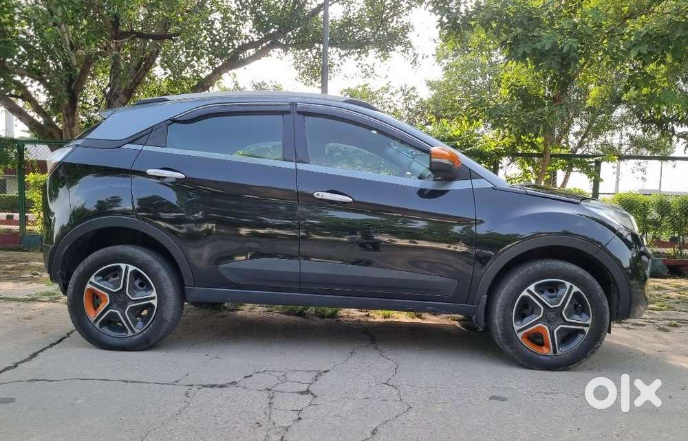 Tata Nexon Kraz Plus Amt, 2019, Petrol