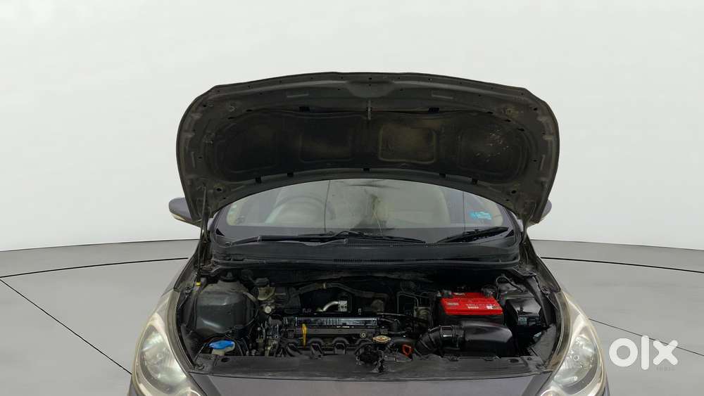 Hyundai Verna Fluidic 1.6 Vtvt Sx Automatic, 2014, Petrol