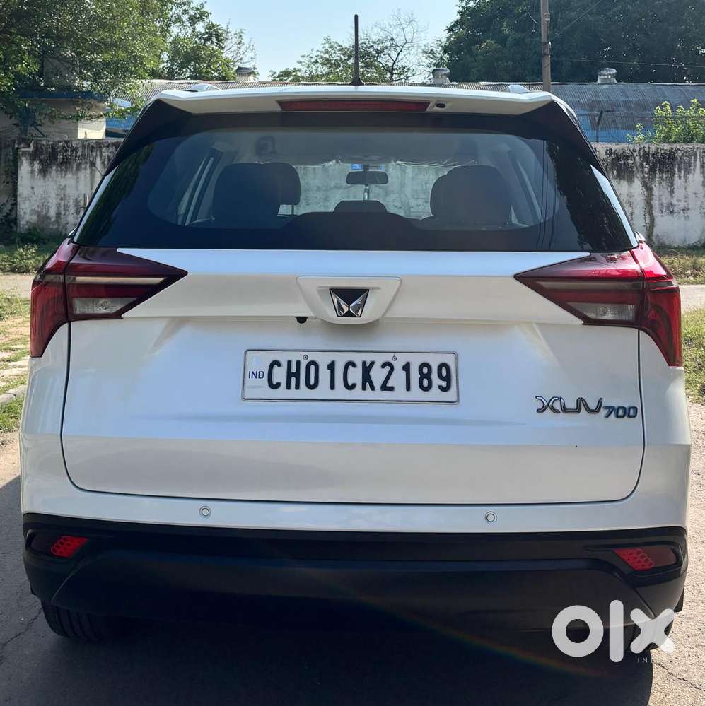 Mahindra Xuv700 2.0 Ax 5 Petrol Mt Str, 2022, Petrol