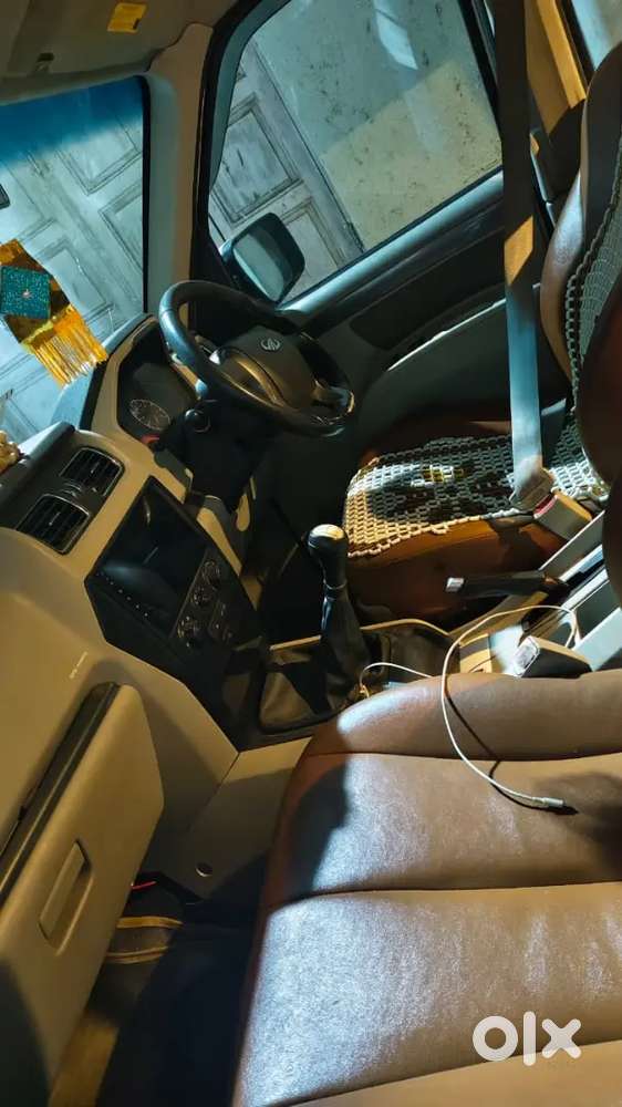 Mahindra Scorpio S10 2016