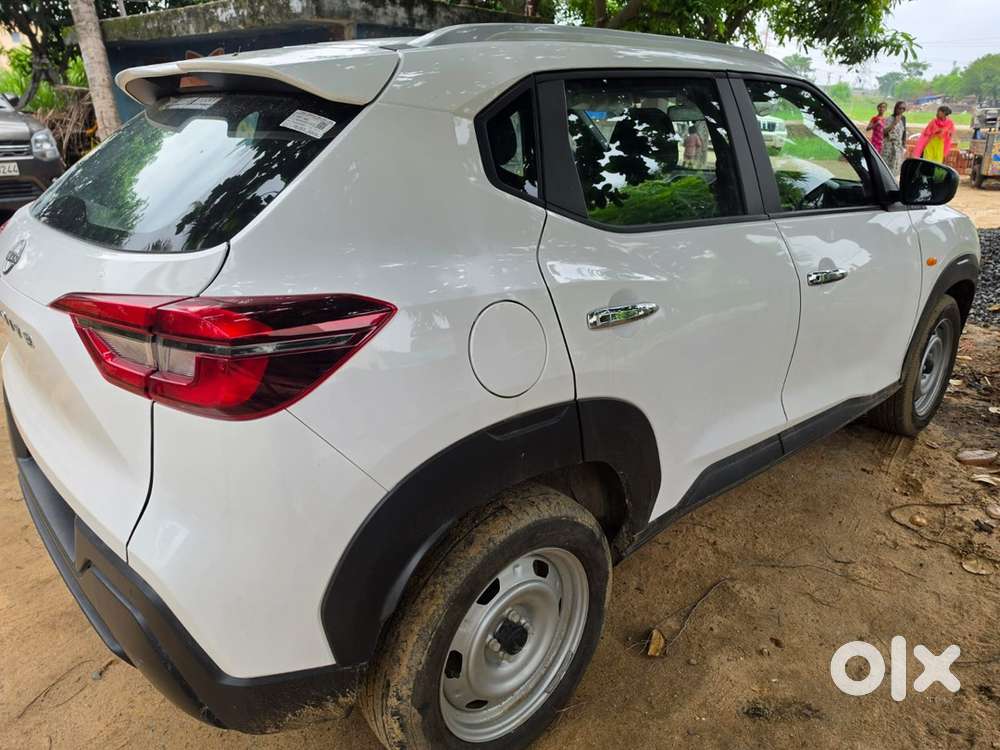 Nissan Magnite Petrol Manual 2026