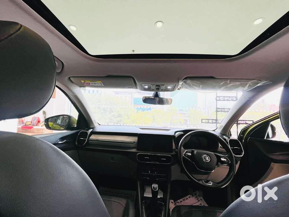 Skoda Kylaq Prestige, 2025, Petrol