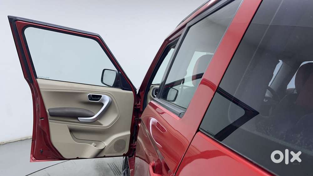 Mahindra Tuv 300 Mhawk100 T8, 2016, Diesel