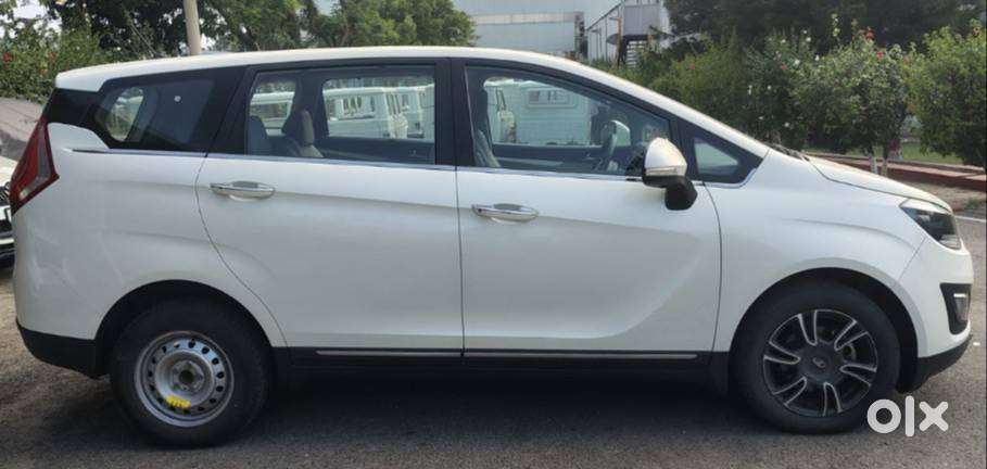 Uk08 Mahindra Marazzo M8 2020