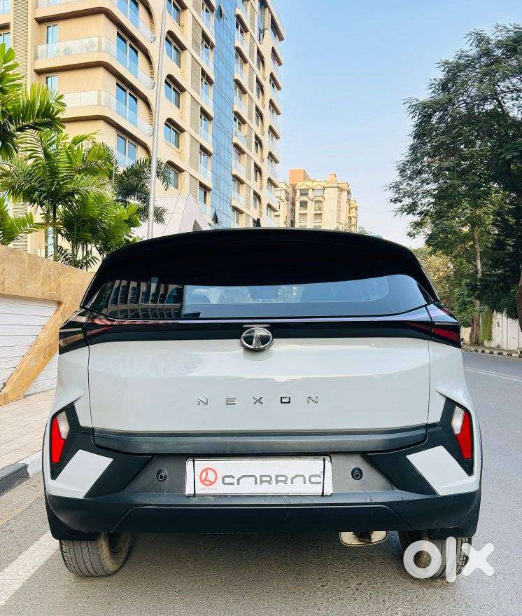 Tata Nexon, 2023, Petrol