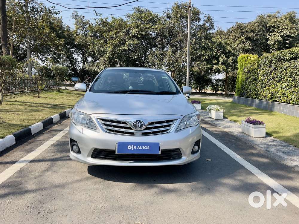 Toyota Corolla Altis [ ] 1.8 Vl At, 2012, Petrol
