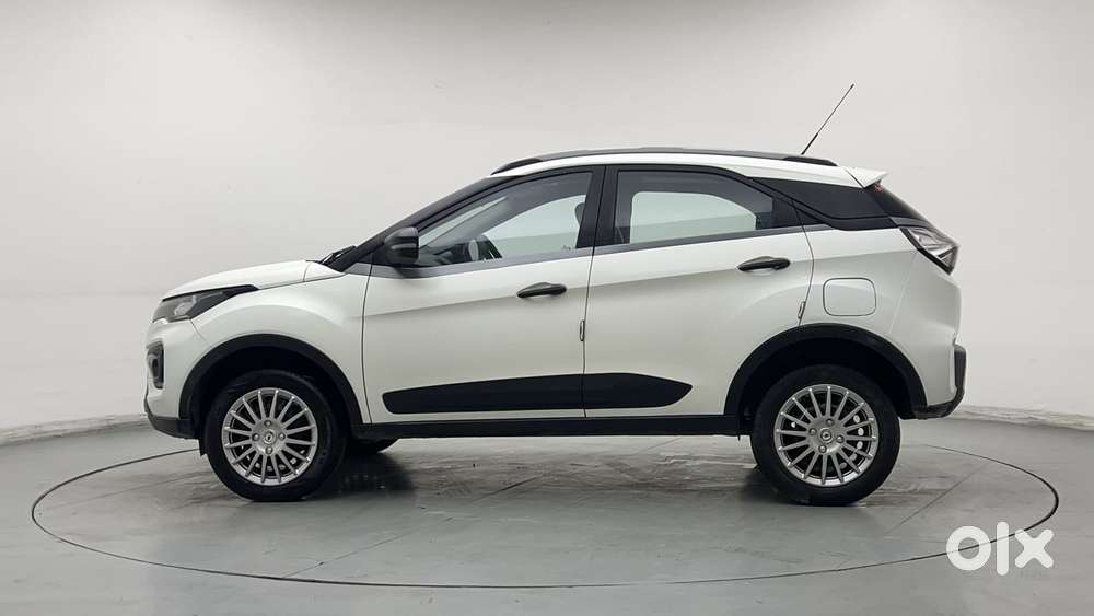 Tata Nexon 1.2 Revotron Xm (s), 2020, Petrol