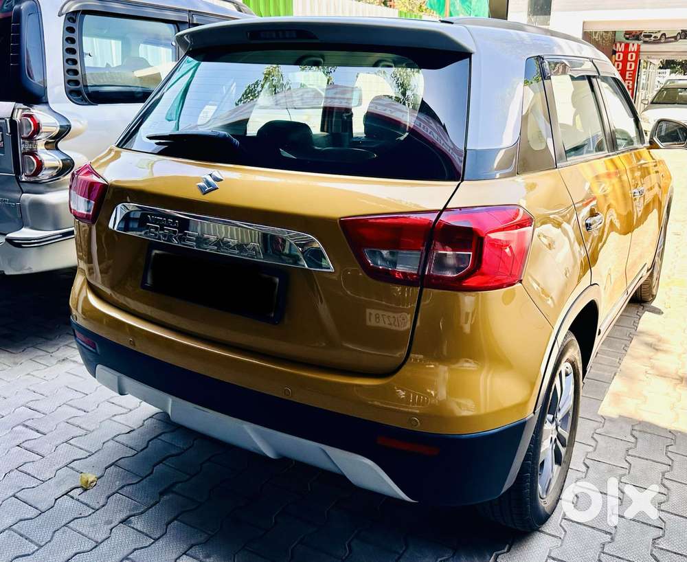 Maruti Suzuki Brezza Zdi+ Dual Tone, 2018, Diesel