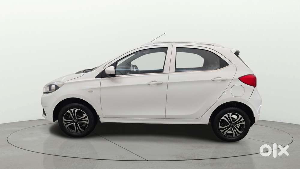 Tata Tiago 1.2 Revotron Xza, 2019, Petrol