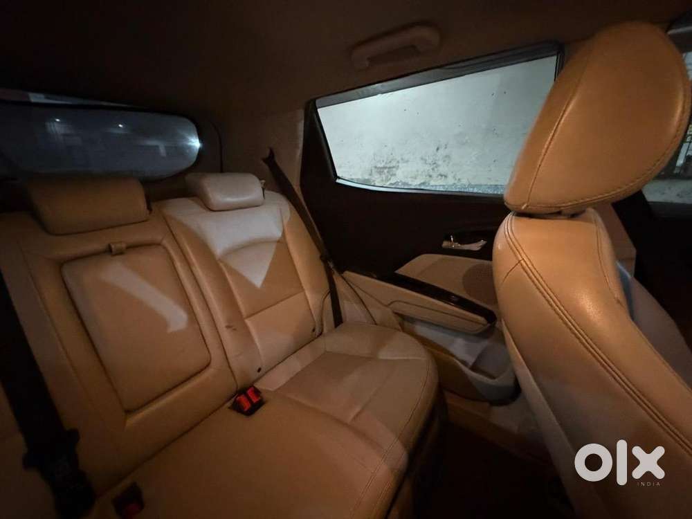 Mahindra Car 2019 Petrol
