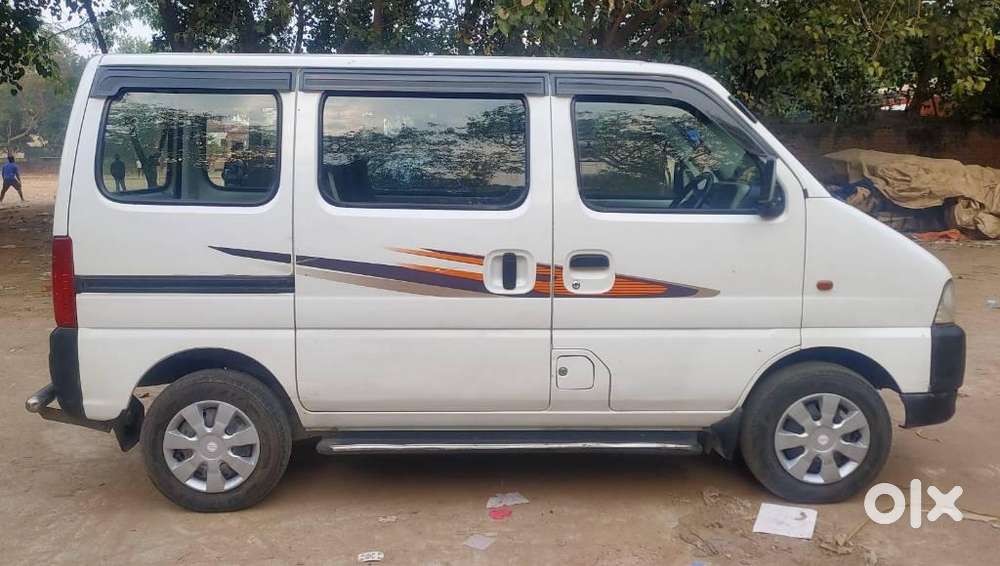 Maruti Suzuki Eeco 5 Str With A/c+htr, 2017, Cng & Hybrids