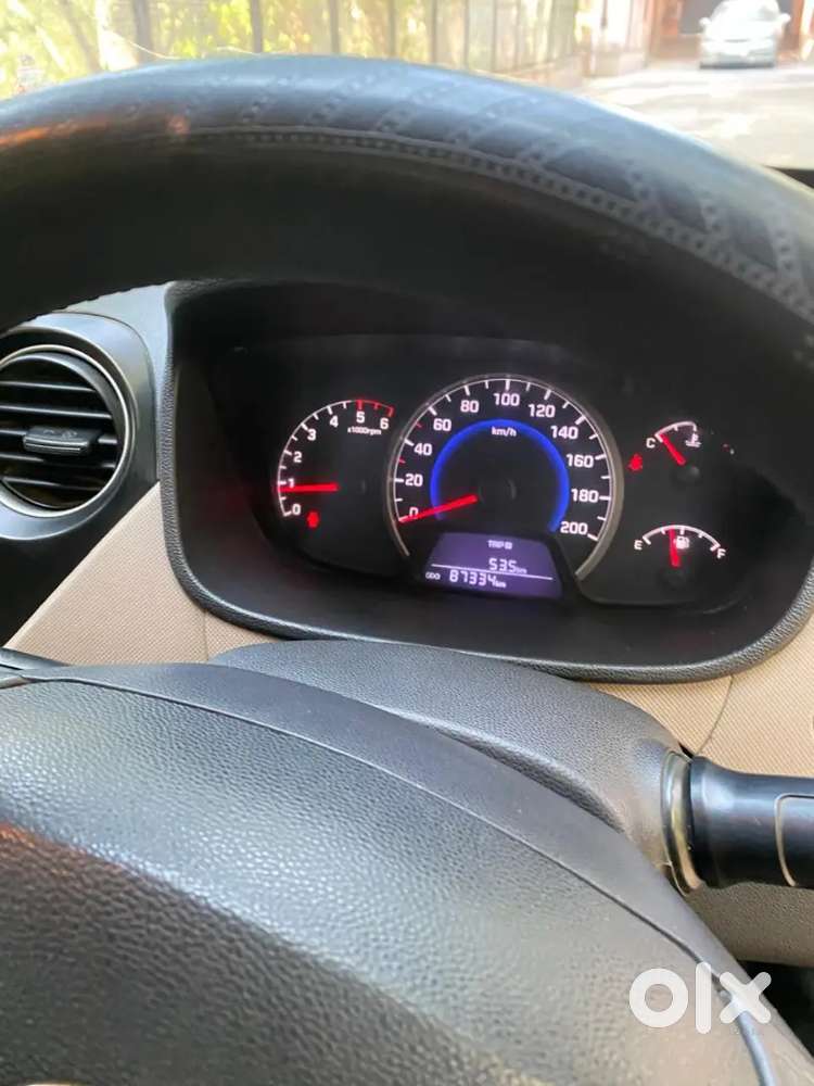 परिवार के लिए बेस्ट गाड़ी