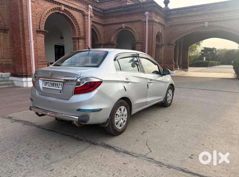 Honda Amaze 2nd Gen 2017 Petrol 40206 Km Driven